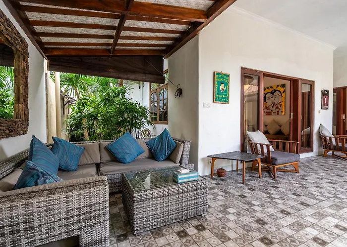 Villa Mira