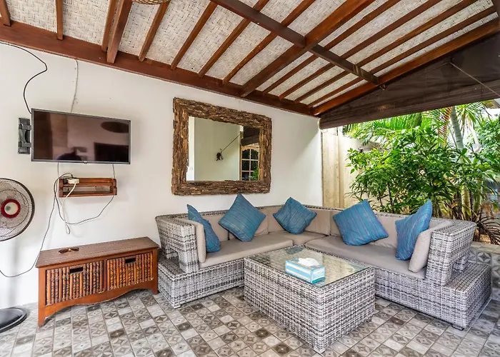 Villa Mira *